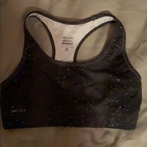 Nike pro sports bra